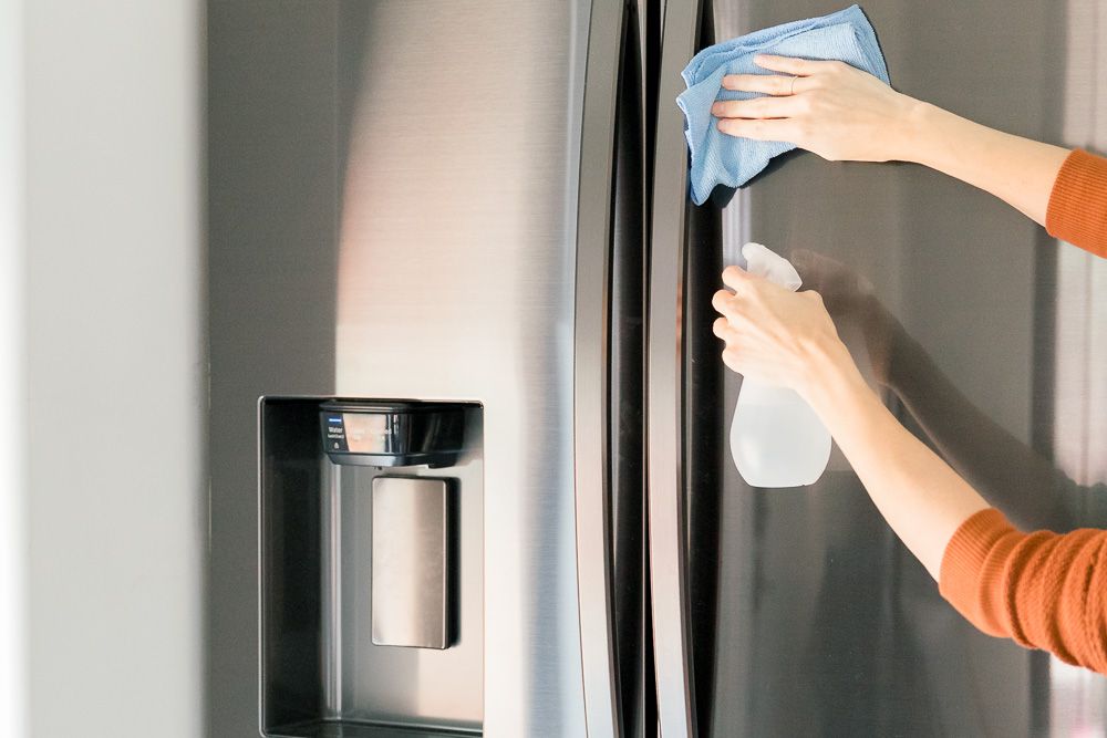The Ultimate Guide to Cleaning and Organizing Your Refrigerator